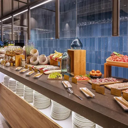 فندق Innside By Melia Oceanic فالنسيا