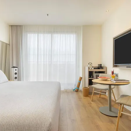Innside By Melia Oceanic 4* فالنسيا