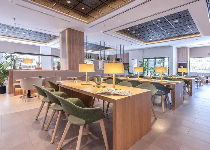 Hotel INNSiDE by Meliá Valencia Oceanic 4*