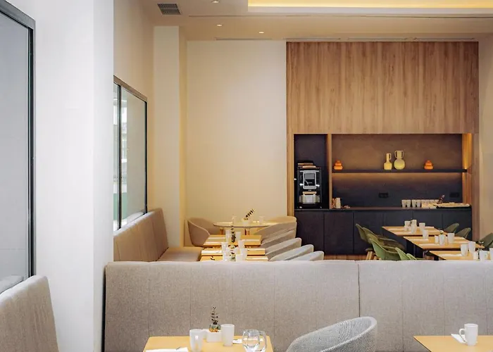 Oceanic Affiliated By Meliá 4* Valencia